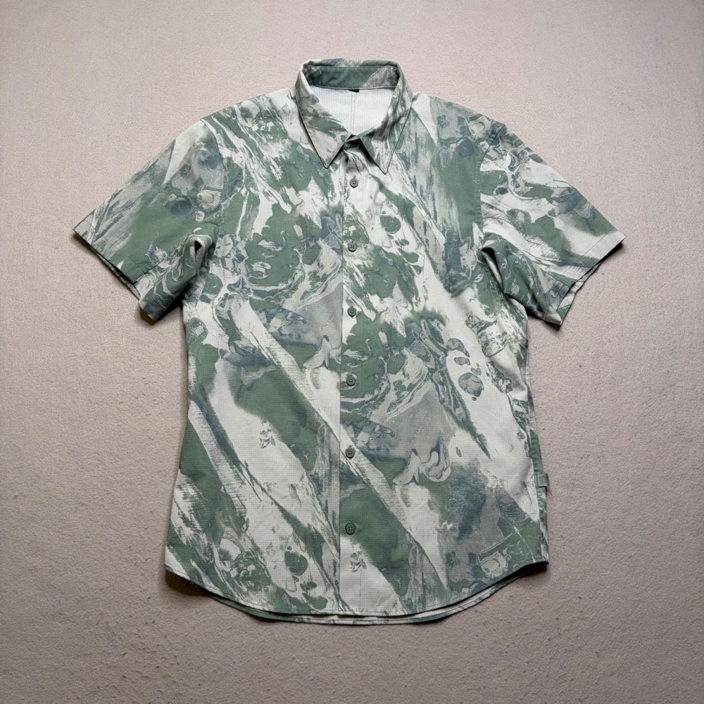 Lululemon Shirt Mens Small Green Marble Camo Ripstop Short Sleeve Button Down‎